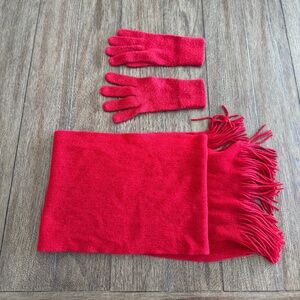 Echo red gloves and scarf set for women